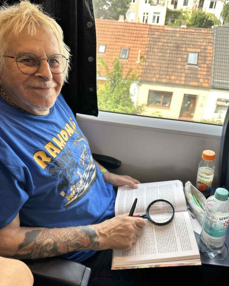 DRBY*FÁMY*SENZACE…about: Charlie Harper (podruhé)